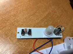 Jak ominąć czujnik ruchu w lampce Led aby działała bez niego?