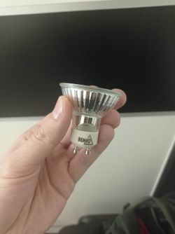 Dobór właściwej żarówki GU10 do lampy ze ściemniaczem