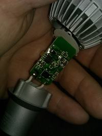 Flashing GU10 leds - what is the reason?