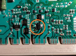 Siemens SF64M350EU/29 - pompuje wodę do komory i wylewa