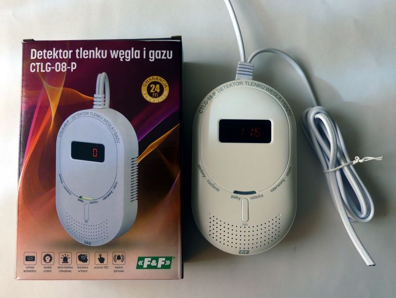 Detektor tlenku węgla i gazu CTLG-08-P z wyświetlaczem i przewodem