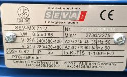 Wzrost prądu silnika przy zmniejszaniu częstotliwości w falowniku XSY-AT1 model AT1-2200X