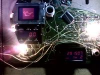 Audi A6 C4 Qatro 2,8 - podłączenie licznika na stole, w warsztacie.