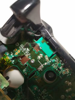 Pad Xbox One S traci zasieg - Powyżej 1m rozłącza