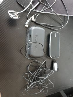 GPS i zestaw głośno mówiący - Lokalizator GPS i zestaw głośno mówiący