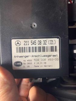 Instrukcja montażu i podłączenia haka holowniczego w Mercedesie W211 E320 Kombi 2004r.