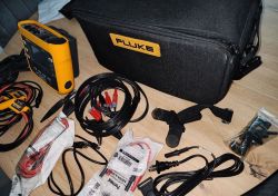 [Sprzedam] Fluke 1734 Rejestrator Energii 3-fazowy z sondami iFlex – cały zestaw na sprzedaż