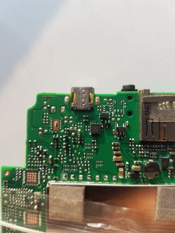 Mio spirit 697 LM - Jakie układy odpowiadają za ładowanie? Mio spirit 697 LM - Jakie układy odpowiadają za ładowanie?