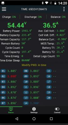 Monitoring Cells in Energy Storage App screen monitoring energy storage with cell charge levels.