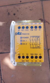[Sprzedam] Przekaźnik bezpieczeństwa PILZ PNOZ X4 774730