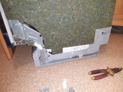 Zmywarka Siemens SR65M038EU/32 włączniki przy zawiasach