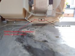 Zmywarka Whirlpool ADG9556/1 - suszenie-przeciek i gumy mocujące pompę.
