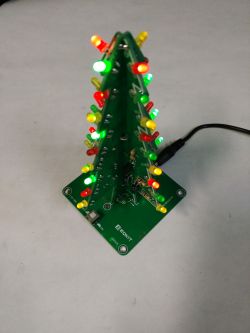 BTE-184 - migająca choinka - popularny kit z Aliexpress - Test / Opis BTE-184 - migająca choinka - popularny kit z Aliexpress - Test / Opis