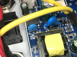 Budżetowa stacja lutownicza JCD 8908 2 in 1 (groty + hot air) za 200 zł, wylut VGA HDMI itd