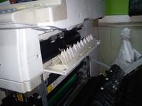 Ricoh 1045 -z pieca kartki wyrzuca złą drogą transportu na półkę.