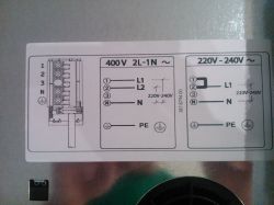 Electrolux EHI6340FOK Induction Hob: 3-Phase Connection Compatibility & 220-240V Voltage