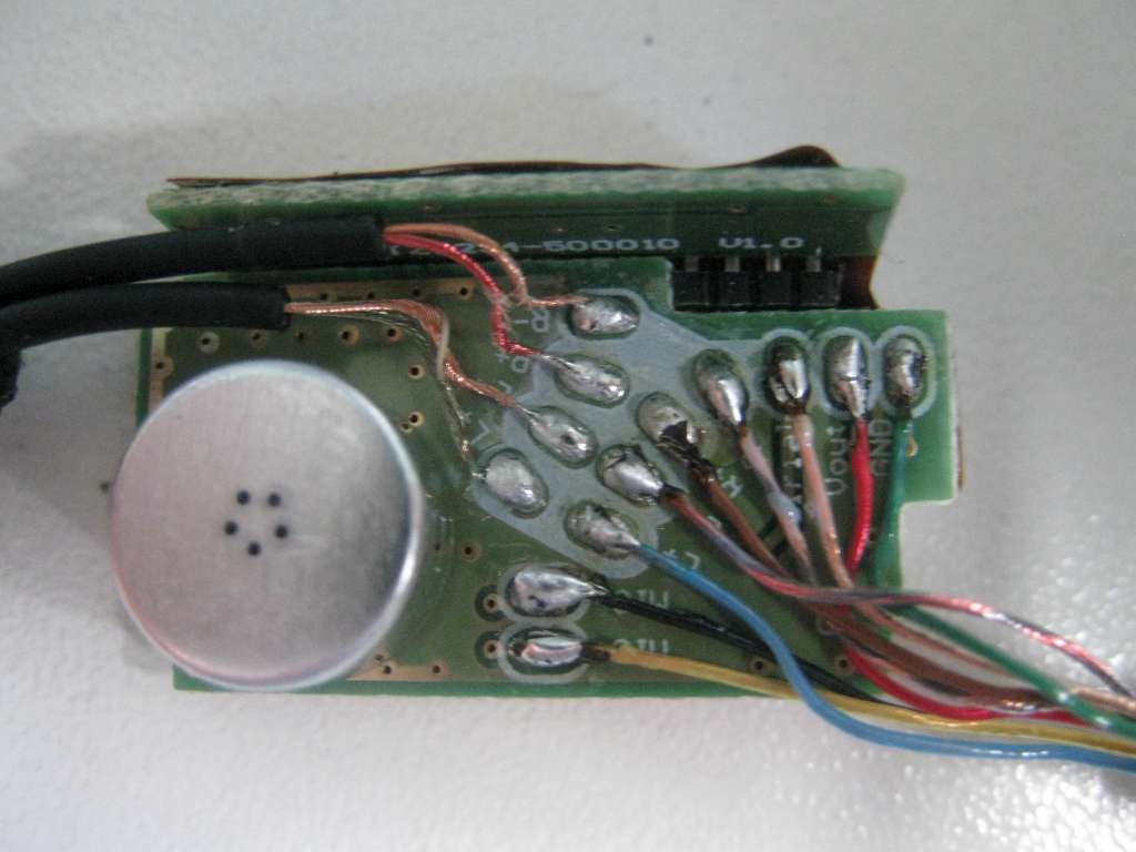 Микросхема наушников. Nokia HS-23. Гарнитура HS-82 Nokia распайка. Nokia HS-23 распиновка. Наушники нокиа HS-23 распиновка.