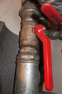 1 1/2 Inch Ball Valve Leak: Repair vs Replacement - Longevity, Cost, & Gasket Considerations 1 1/2 Inch Ball Valve Leak: Repair vs Replacement - Longevity, Cost, & Gasket Considerations