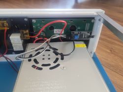 Zasilacz warsztatowy 30V / 10A, sterowany cyfrowo