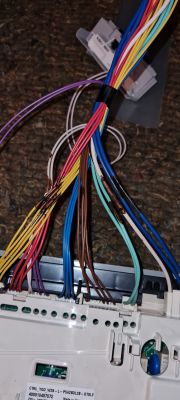 Whirpool AGD 9300 - wyłącznik różnicowo-prądowy nadpalona izolacja