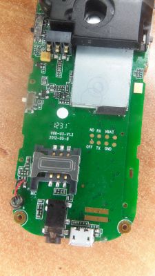MaxCom MM430BB - animacja ładowania, ale bateria nie ładuje się
