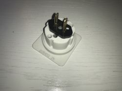 Dobór konwertera do amerykańskiego wejścia w samochodzie - jakie modele polecane?