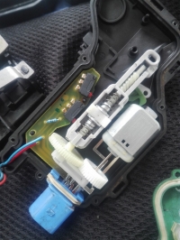 Seat Cordoba III Sedan 1.4 16V - Zaryglowane lewe tylne drzwi