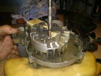 Jak zdjąć koło magnesowe w wykaszarce Talon AT3304?