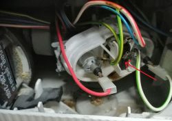 Bosch SRI53E05EU - Brak napięcia na grzałce w programach 50, 65. Termostat czy programator?