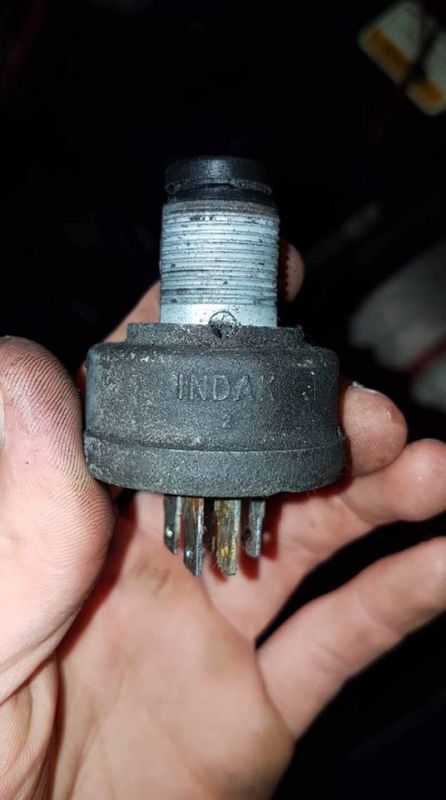 skuter śnieżny stacyjka - zgubiłem kluczyk do stacyjki , nie dostane takiej