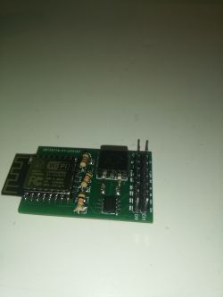 Automatyczne wewnętrzne rolety okienne MQTT Automatyczne wewnętrzne rolety okienne MQTT