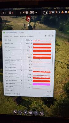 Zrzut ekranu z programu TechPowerUp GPU-Z na laptopie pokazujący dane o karcie graficznej.