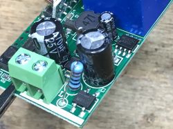 Zestaw RF pilot "włącznik" na baterie i przekaźnik do schowania w puszce (niby WiFi?)