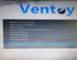 Menu startowe Ventoy z listą plików ISO na ekranie rozruchowym komputera