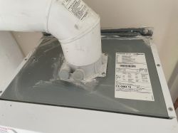 Działanie pieca elektrycznego Viessmann z grzałką Delfin - ogrzewanie wodę w wakacje