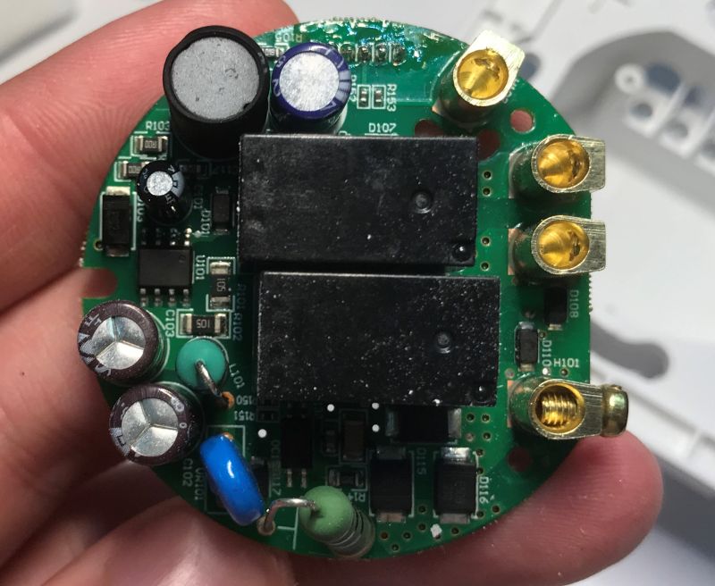 Interior of Meross MSS550 switches, MRE3S module, Mediatek ARM MT7682, catalogue note