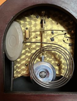 Zegar kominkowy, wahadło nie chce ruszyć z powrotem