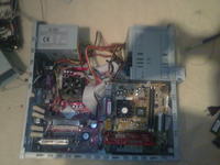 Jak zmieścić 4 komputery w jednej większej obudowie? Szukam pomysłów!