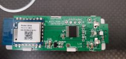 Circuit board of a Tuya temperature and humidity sensor with CB3S module.