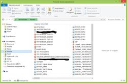 Zrzut ekranu folderu Pobrane w systemie Windows z komunikatem brak odpowiedzi.