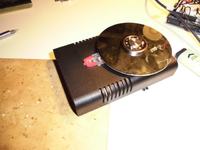 Kontroler MIDI do scratchu wykonany z dysku twardego.