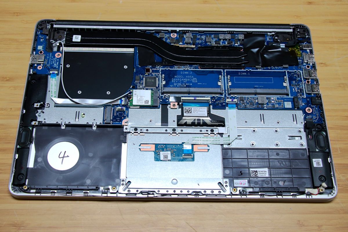 Huawei matebook видеокарта. Huawei MATEBOOK d15 Оперативная память. MATEBOOK d15 HDD. Huawei Boh-waq9r. Huawei MATEBOOK d14 охлаждение.