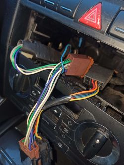 Nie działają przednie głośniki w audi a3 8p.