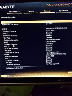 Bios nie wykrywa dysków SSD. Płyta główna gigabyte