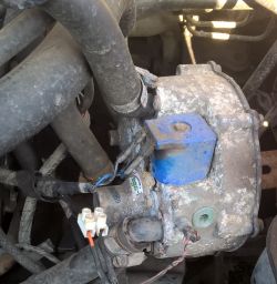Część mechaniczna z rurkami i kablem elektrycznym