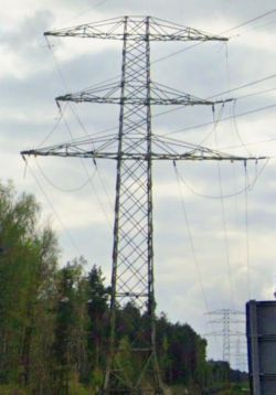 Jakie to serie słupów linii 110 kV i 220 kV? Gdzie znaleźć katalog konstrukcji?