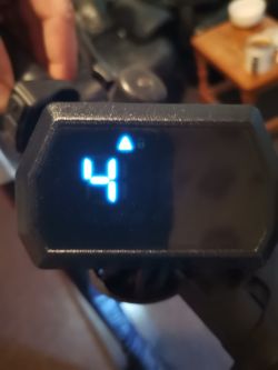 Błąd 4 w hulajnodze elektrycznej Carrera Impel IS-1 - co oznacza?