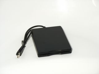 Nietypowa stacja dyskietek FDD