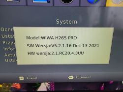 Dekoder WIWA H265 PRO z informacjami o wersji oprogramowania.