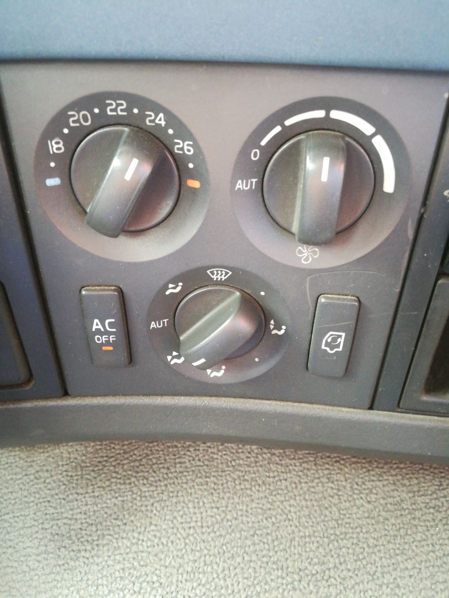 Volvo fm9 Nie wyświetla temperatury zewnętrznej